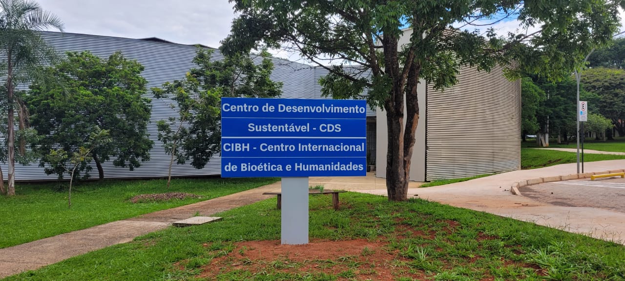  Centro Internacional de Biética e Humanidades
